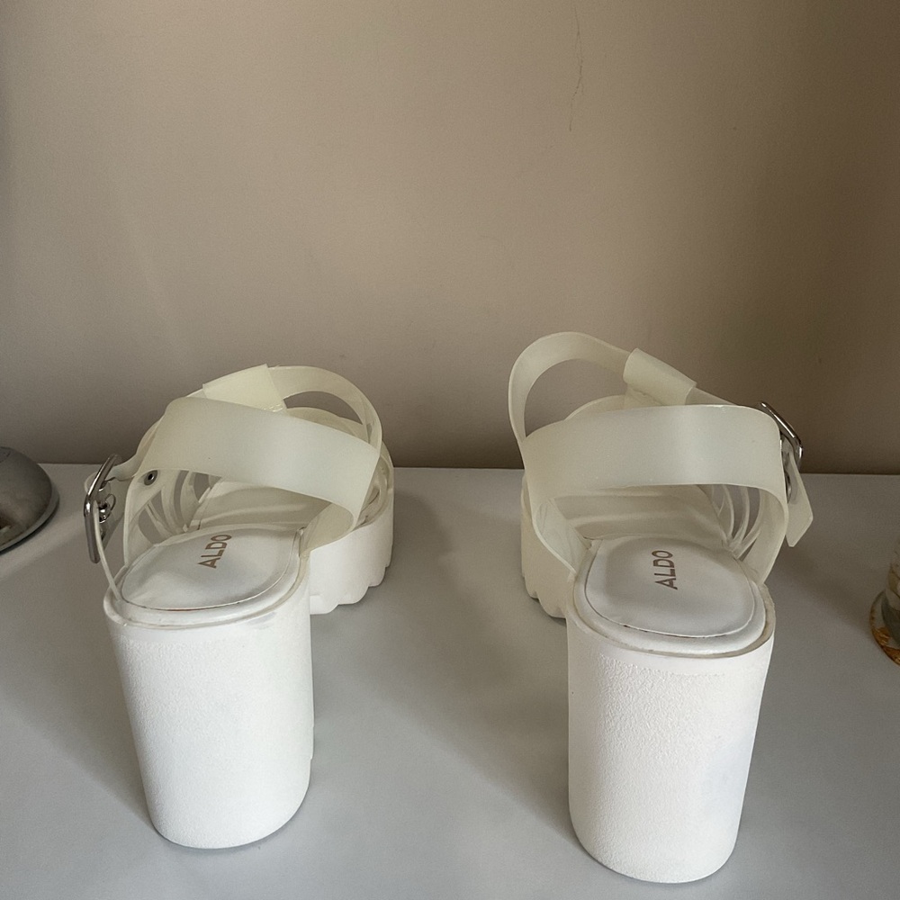 Aldo Women’s White Platform Sandals Size 6.5 Chunky Heel Summer Trendy Shoes - Picture 4 of 8